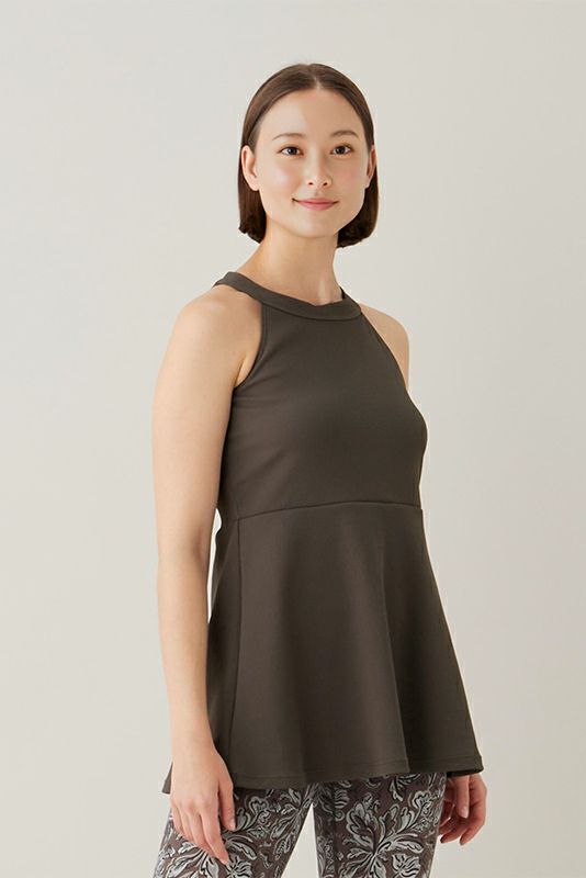 suria スモーキーピンク ヨガトップ Fサイズ suria スモーキー